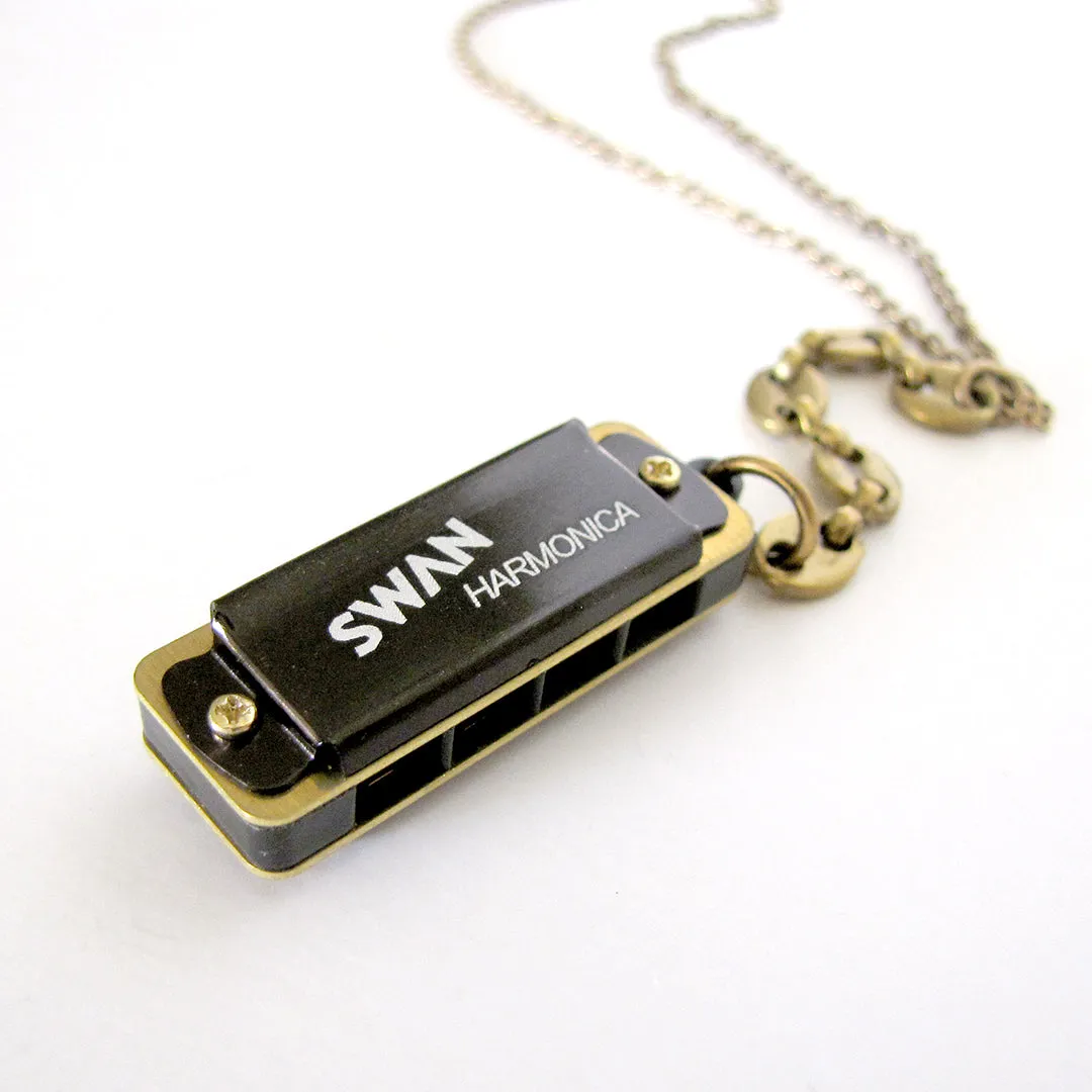 BLACK HARMONICA NECKLACE