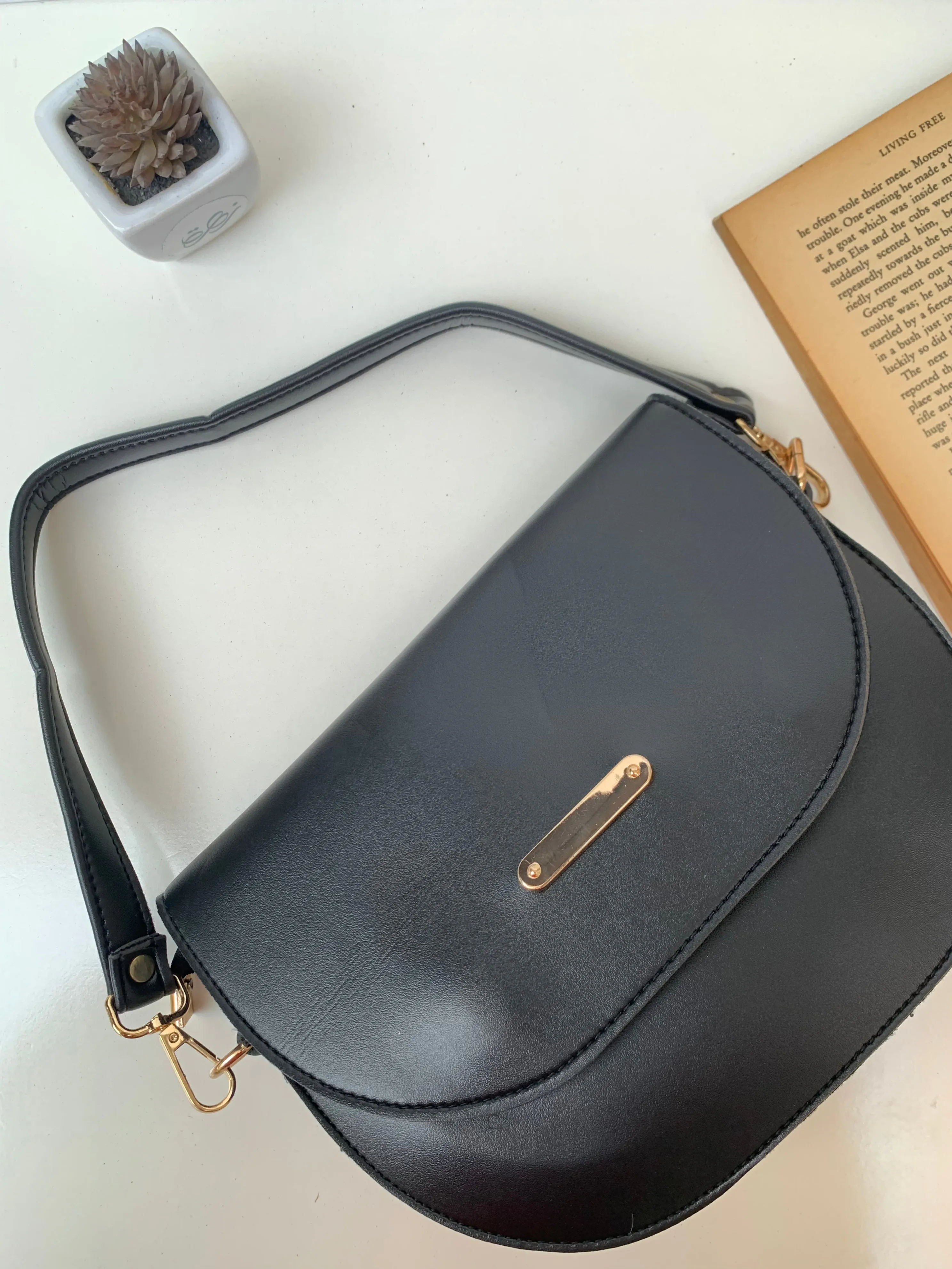 COCO CROSSBODY BAG-BLACK