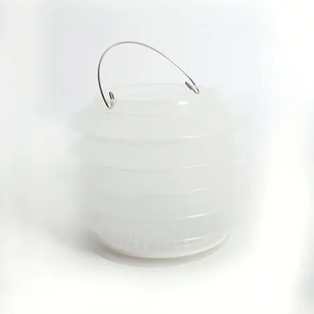 Expandable brush washer bucket