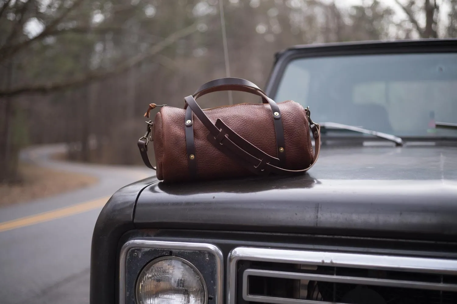 JANE LEATHER CROSSBODY - LARGE - PINE GREEN BISON