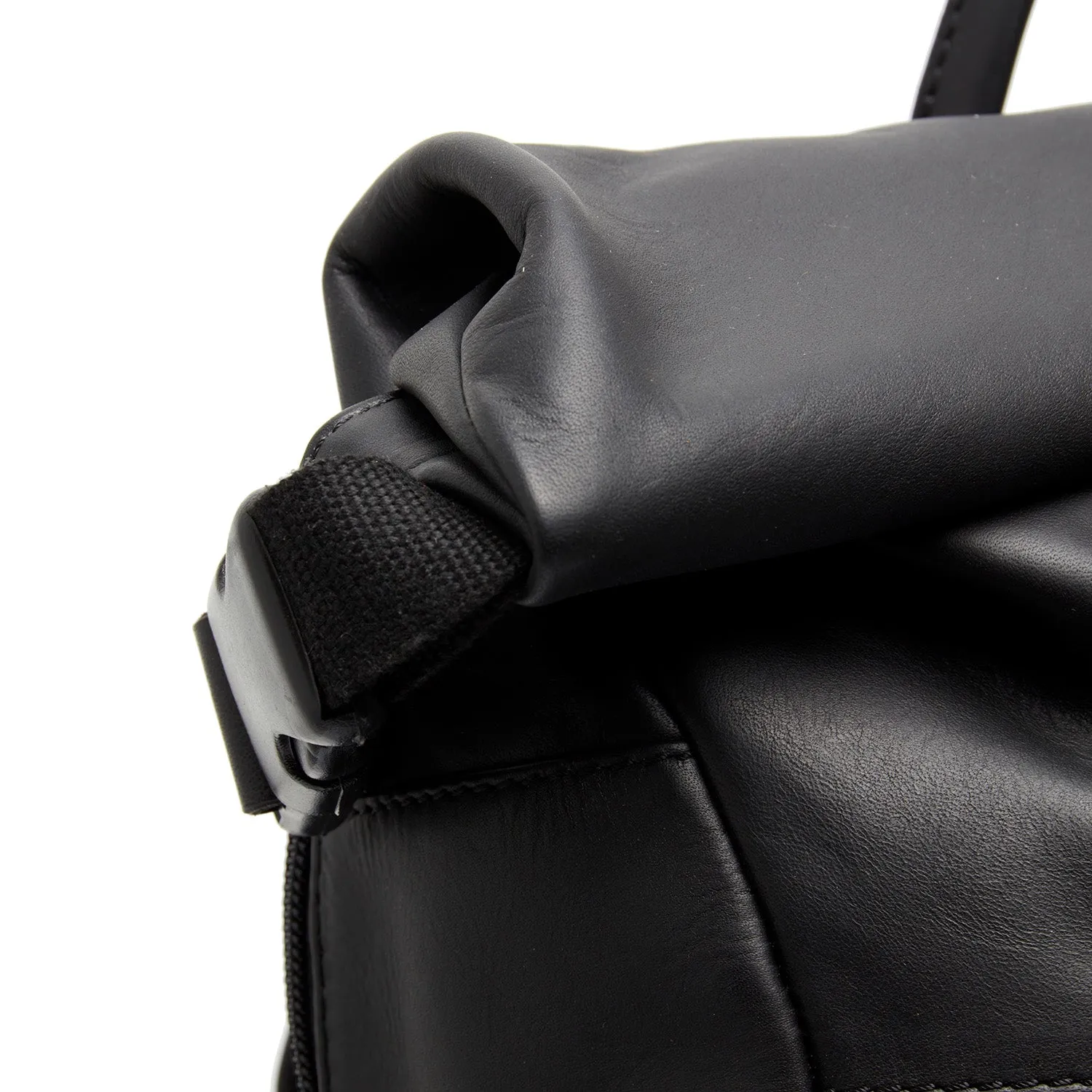 Leather Backpack - The Chesterfield Brand Mazara Black