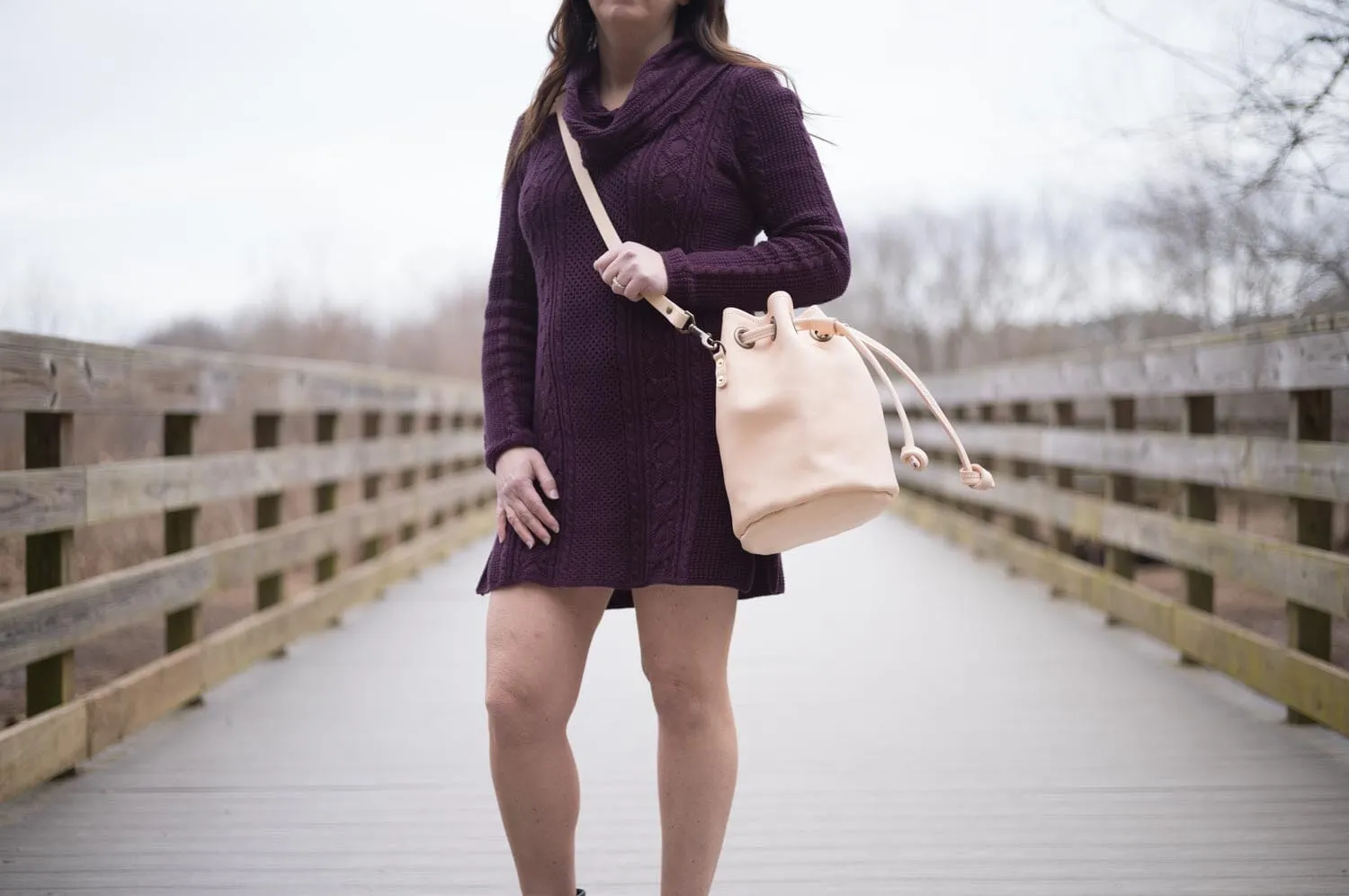 LEATHER BUCKET BAG - MEDIUM - NATURAL VEG TAN