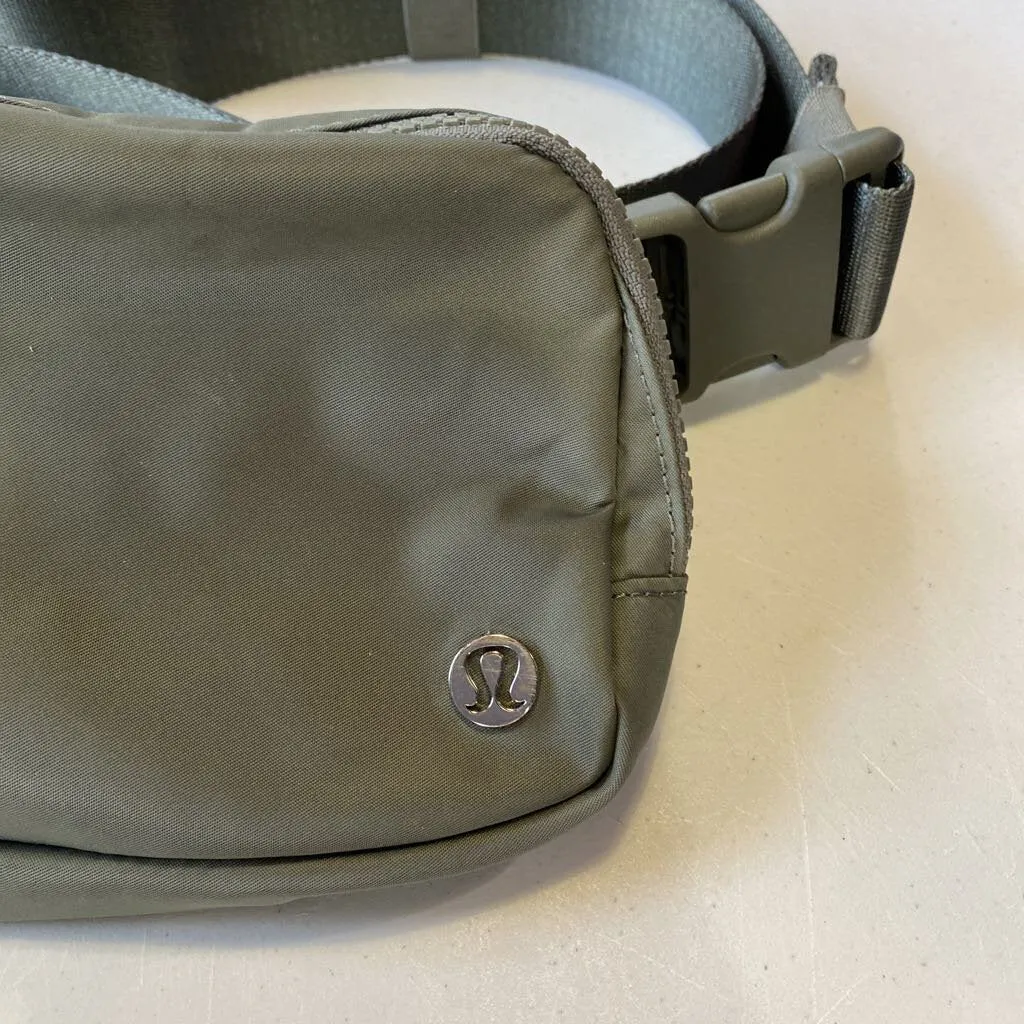 Lululemon small nylon crossbody bag