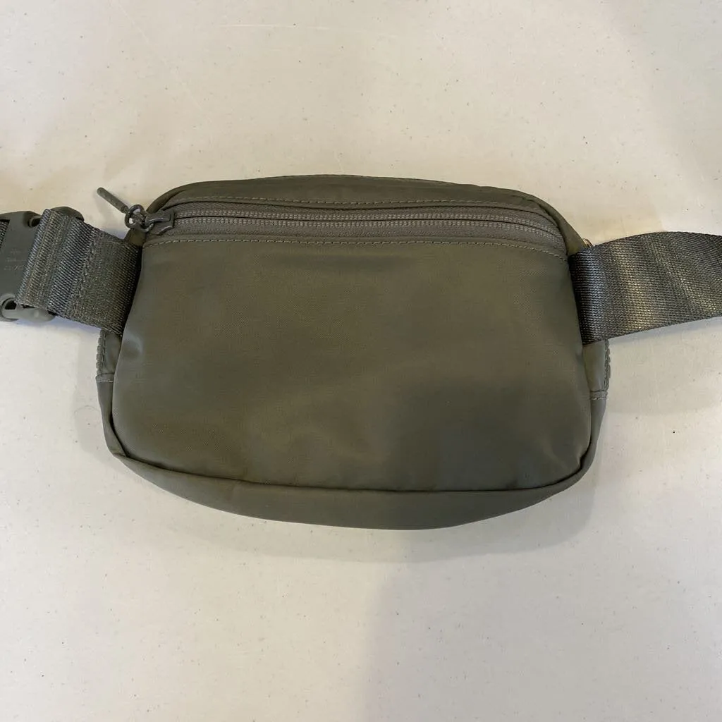 Lululemon small nylon crossbody bag