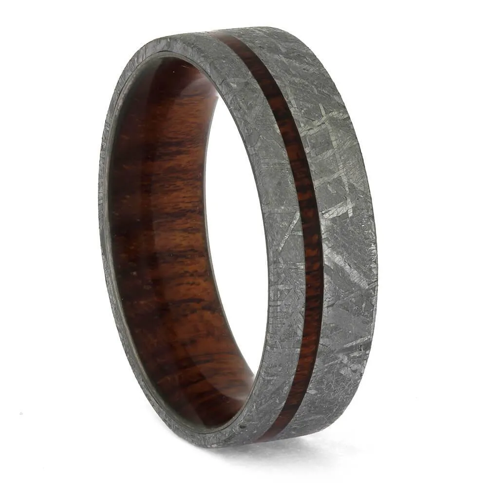 Meteorite Ring with Striking Bloodwood Sleeve