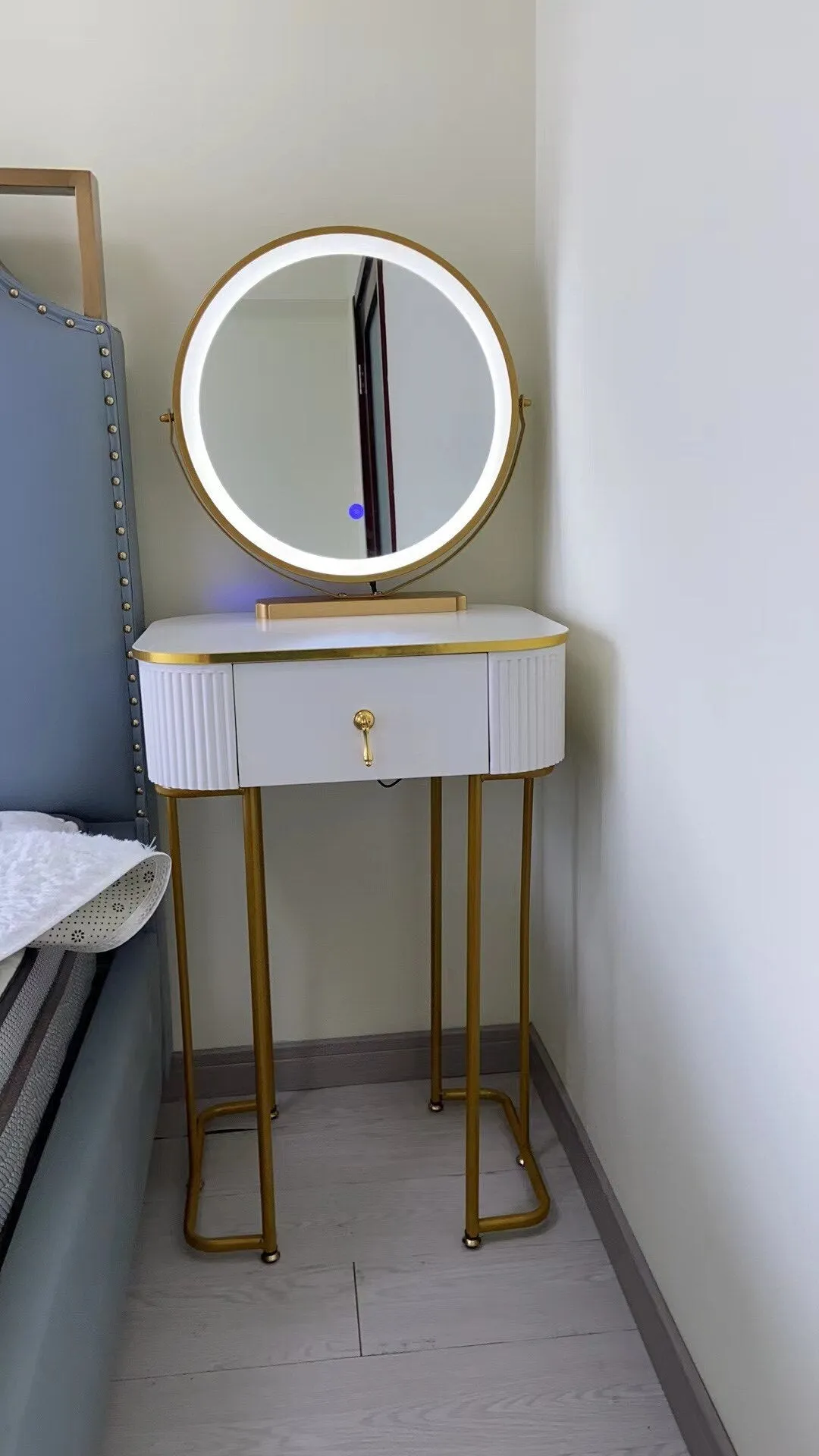 Nordic Dressing Table - Luxury Comfortable Storage Organizer