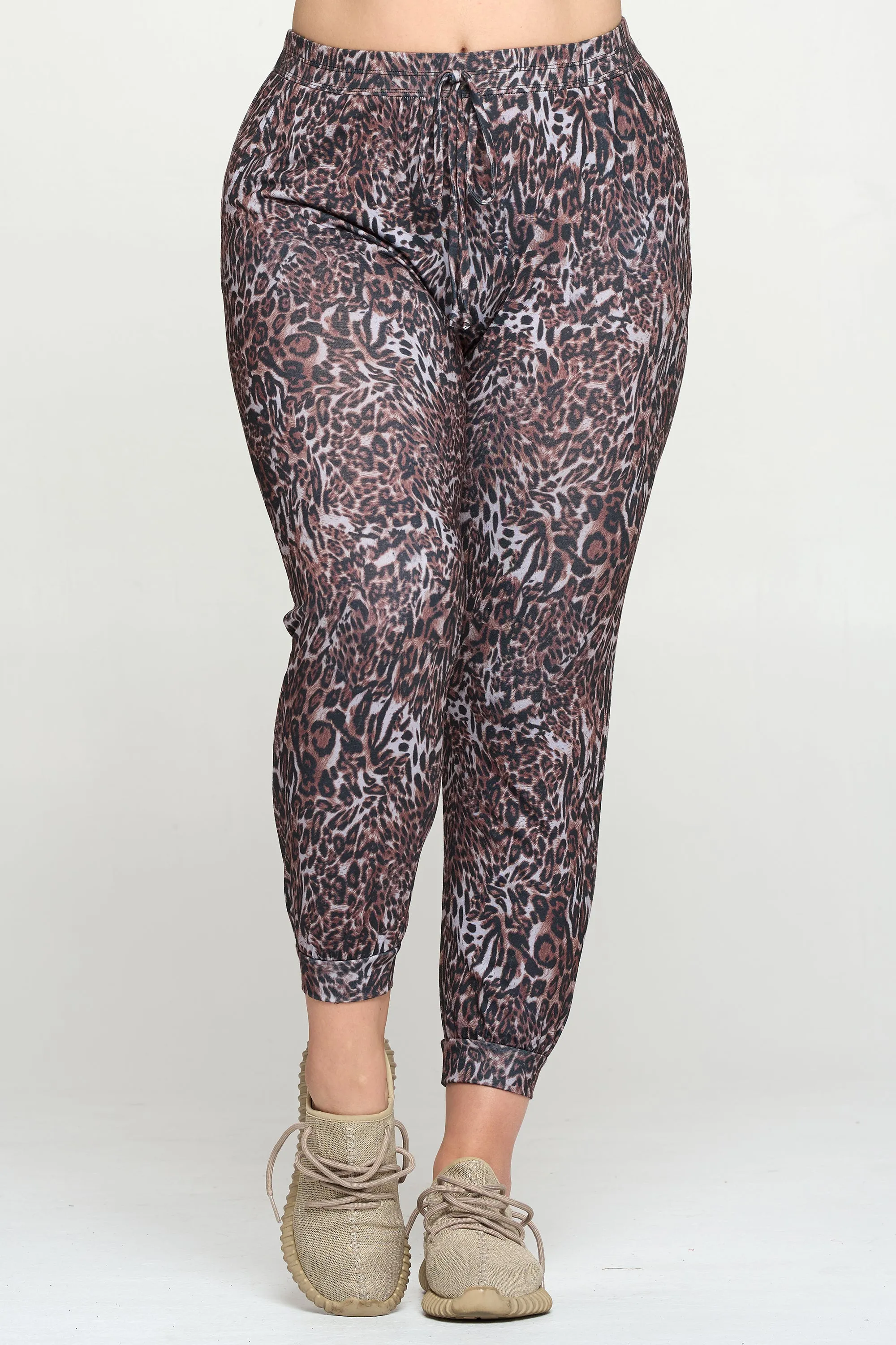 Plus Size Striking Leopard Print High-Rise Joggers