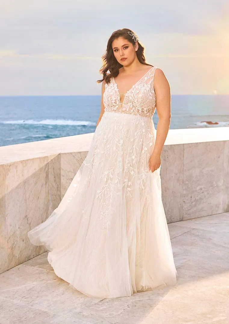 Pronovias: Elara