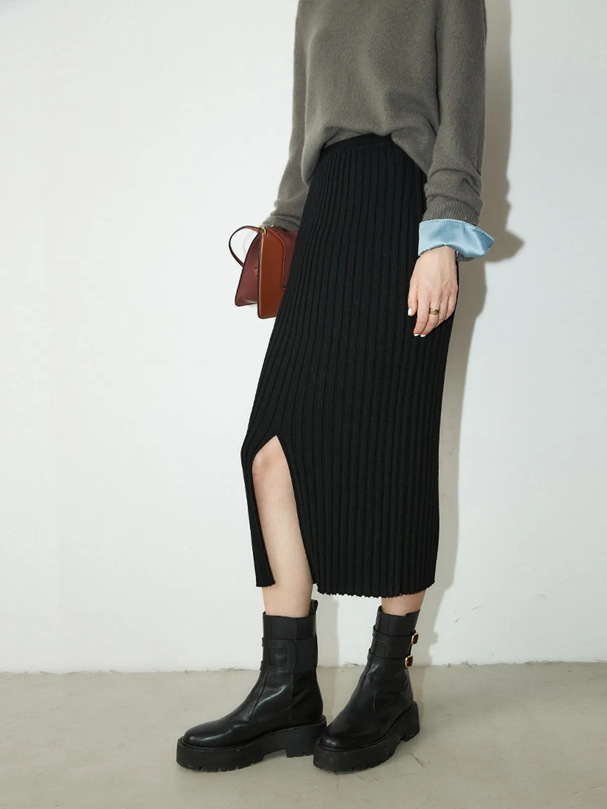 Ribbed Long Graceful Knitted Midi Skirt