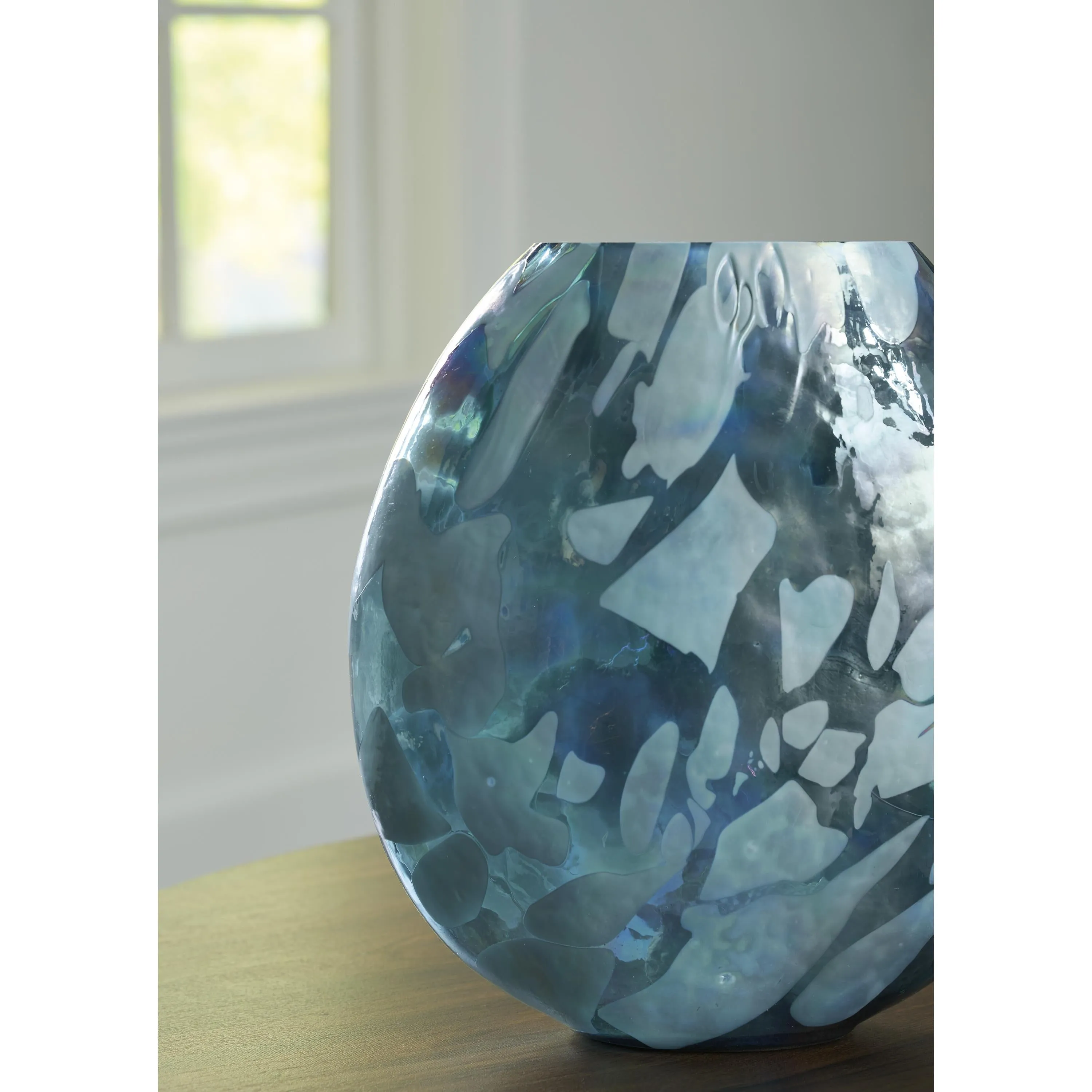 Signature Design by Ashley Cartshaw A2000739 Vase