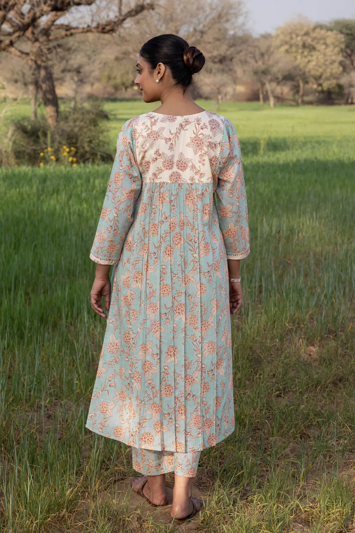 Two -Toned Hydrangea Kurta